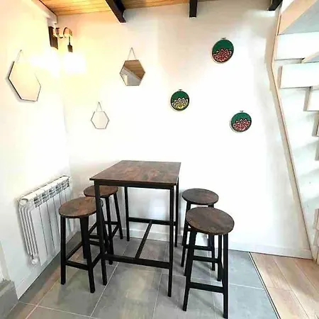 Jolie Mini Maison Lovely Tiny House * Vitry-sur-Seine